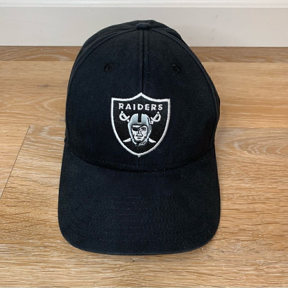 47’ NFL Raiders Embroidered Black Adjustable Strapback Hat